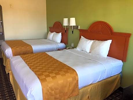 1 King - 2 Queen Beds | Nsmk, Micfridge