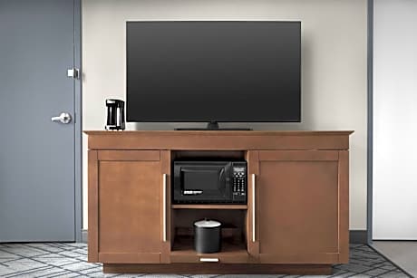 1 King Bed 1Bdrm Suite W/ Sofabed Nonsmoking