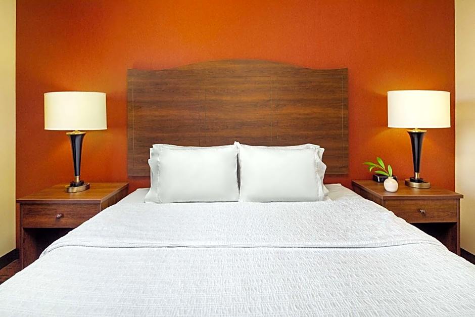 Hampton Inn By Hilton & Suites Scottsdale at Talking Stick