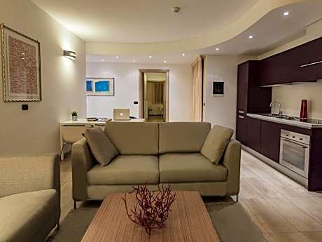 One-Bedroom Apartment (4 Adults)