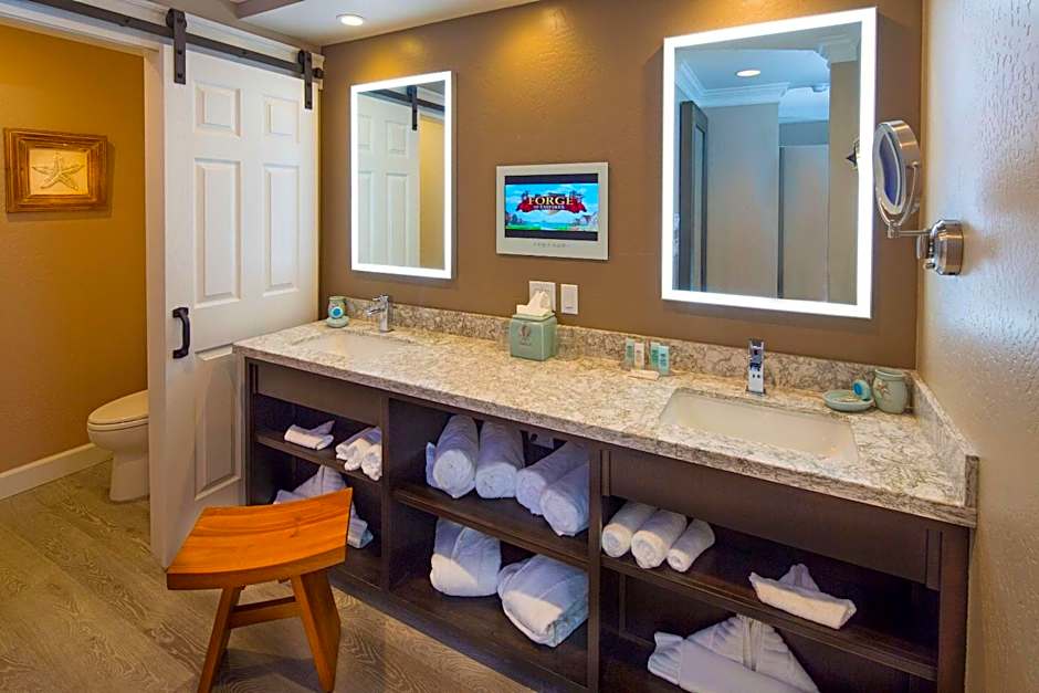 Best Western Plus Humboldt Bay Inn