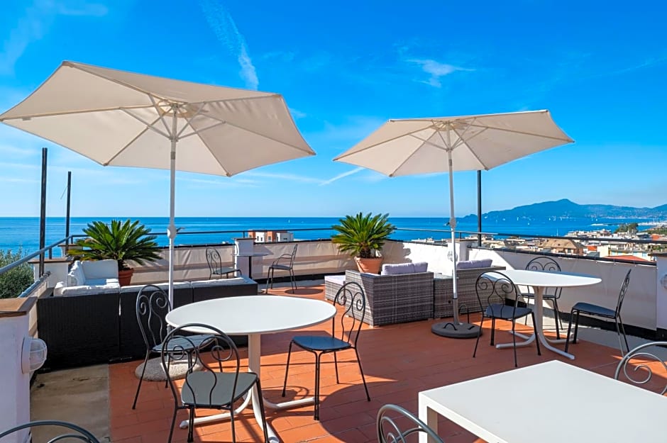 Gian Paul Hotel