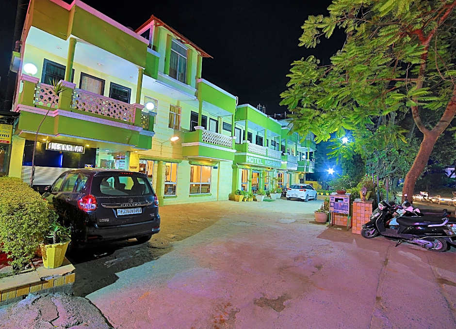 Hotel Vishram SAH