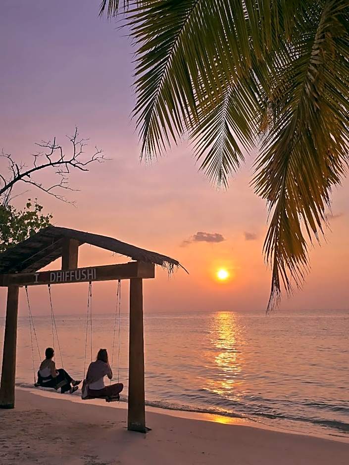 Rashu Hiyaa Hotel Dhiffushi