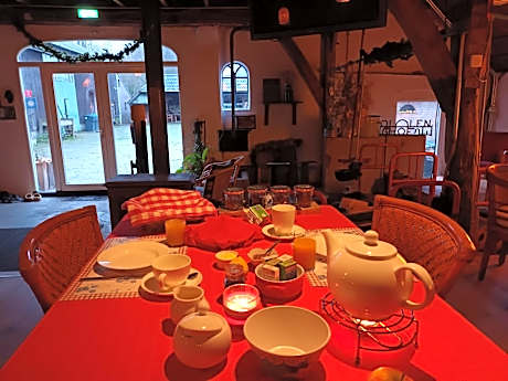 Double Room with Private Bathroom and View