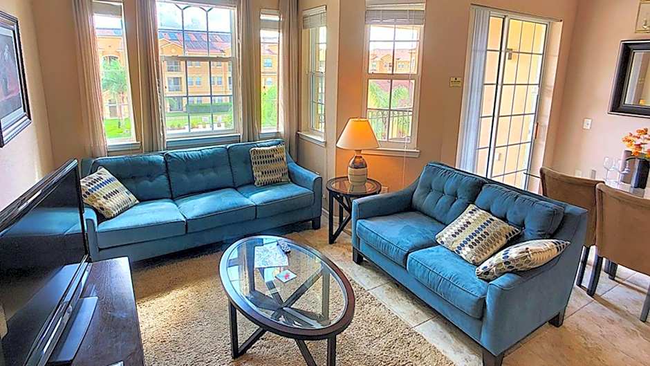 Pool Side Tree House