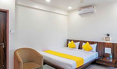 FabHotel Karishma Palace