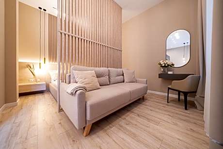 Karoly Boutique Suites, Best Location by BQA