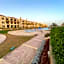 Laserina Palm Beach for families only with ground floor with big garden there is entrance extra fees 250 LE per adult