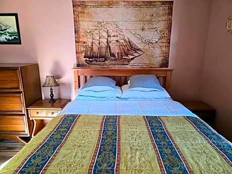 Queen Room with Garden View