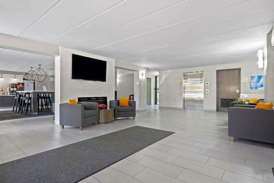 La Quinta Inn & Suites by Wyndham Sturbridge