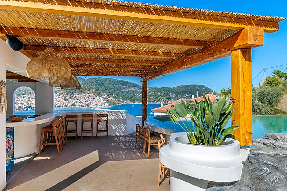 Evlalia Studios & Villas