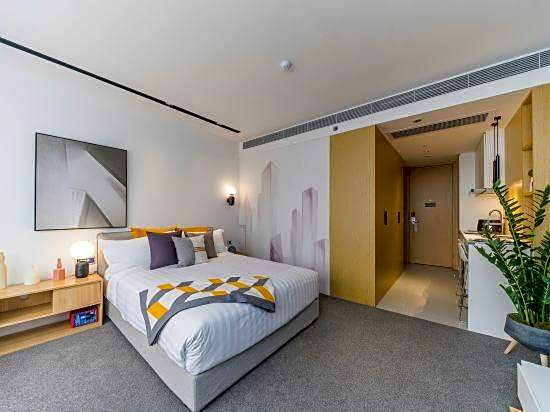 Lingju Chuangxiang Apartment