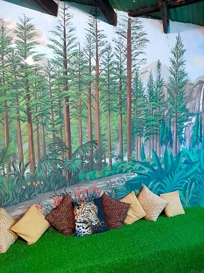 Shangrila-innibos Country Lodge