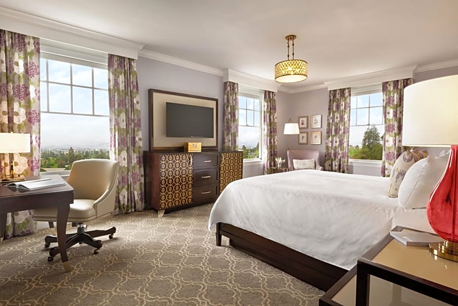 Claremont Resort & Club