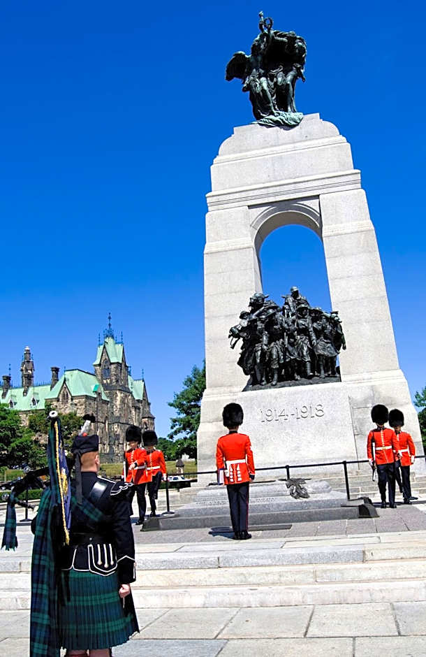 Les Suites Hotel Ottawa