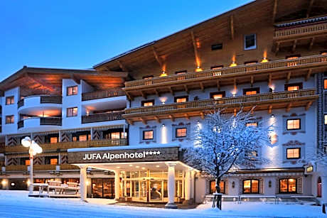 JUFA Alpenhotel Saalbach