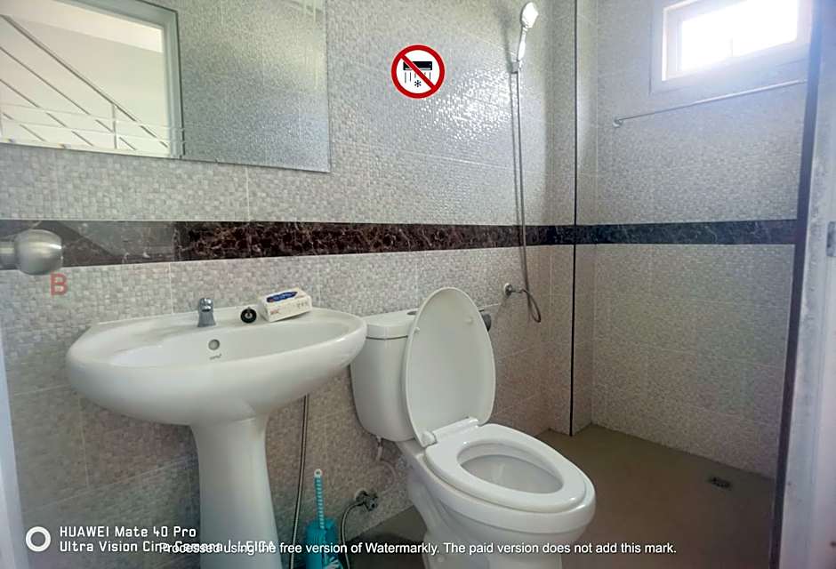 YYK Hostel 24H