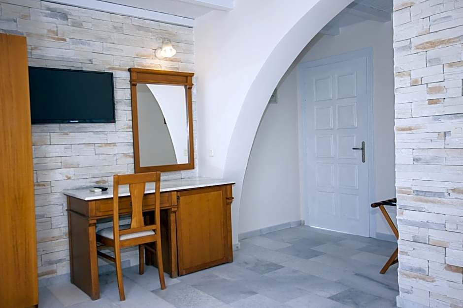 Naxos Holidays
