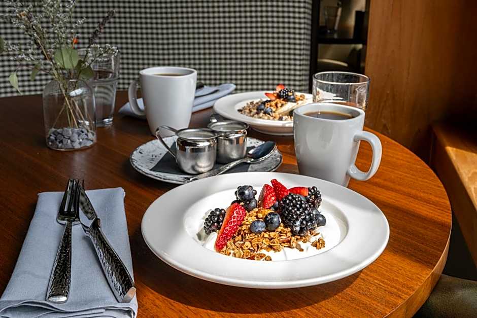 The Heathman Hotel Kirkland