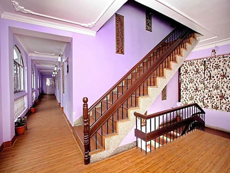 Hotel Ibni Kabeer Srinagar