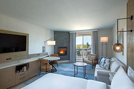 Executive Suite, 1 King, River view