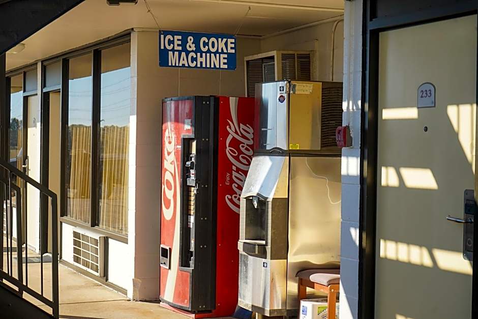 Sunset Inn Clarksville