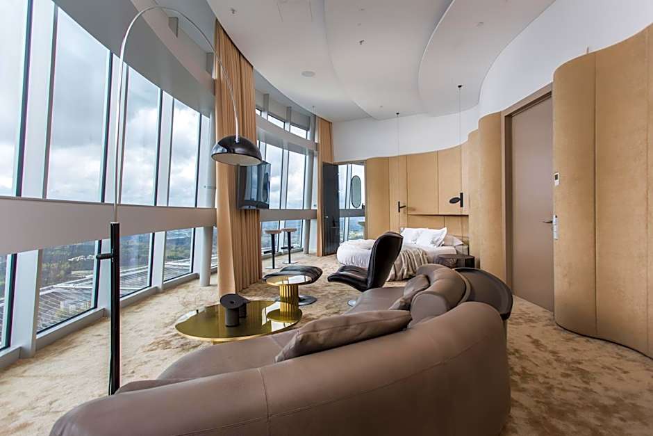 Vilnius TV Tower Apartments DEBESYS