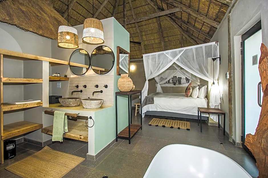 LookOut Safari Lodge
