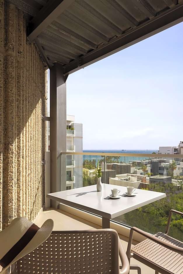 Harmony Bay Hotel