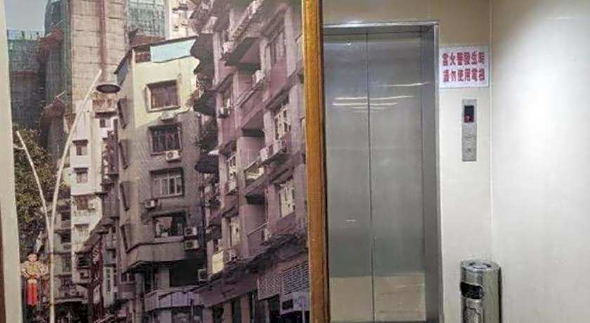 Man Va Hotel