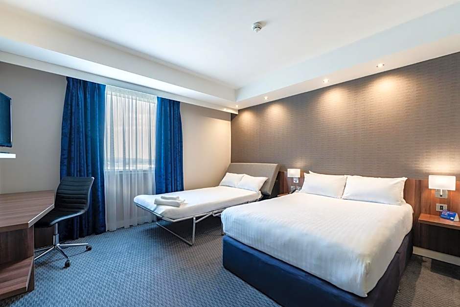 Holiday Inn Express Aberdeen Airport By IHG