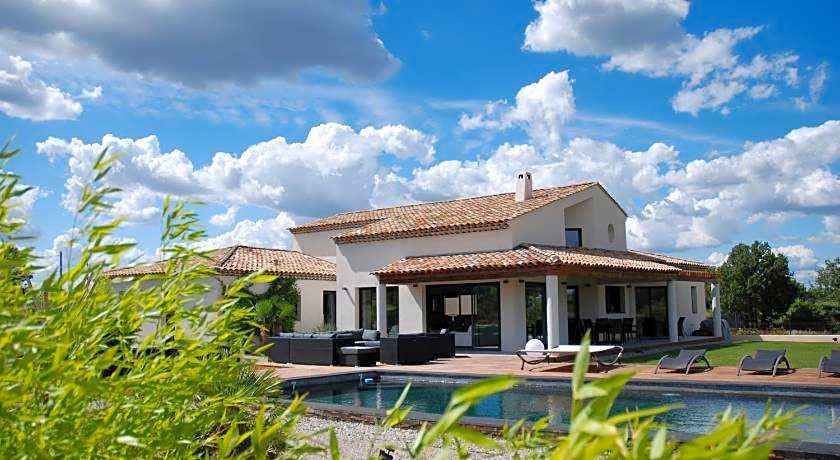 Villa Otilia-Bed and Breakfast-Chambres d'hotes en Provence
