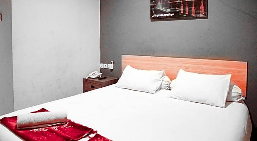 Audah Syariah Residence Mitra RedDoorz