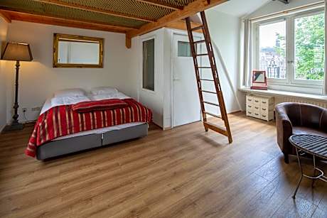 Classic Quadruple Room