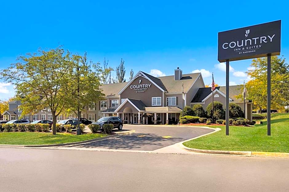Country Inn & Suites by Radisson, Freeport, IL