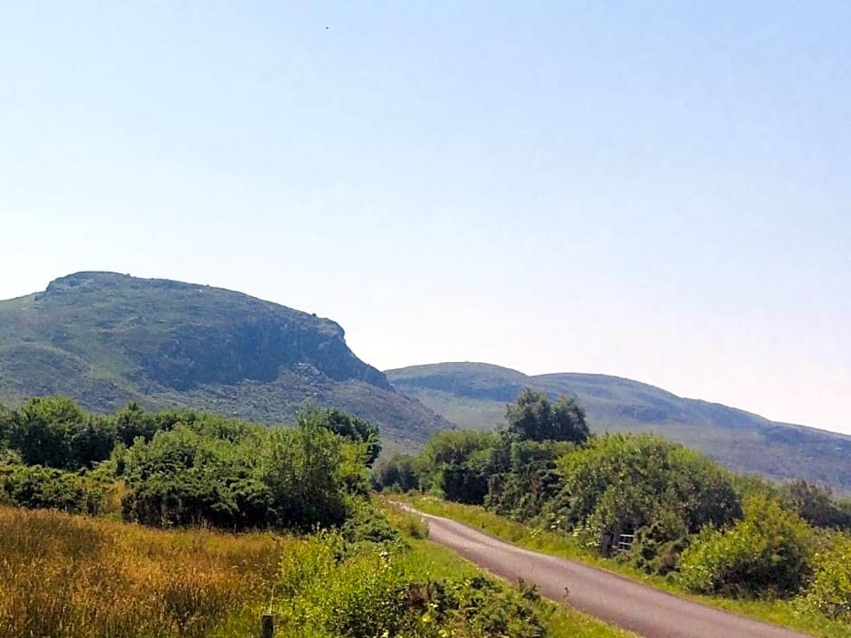 Hillcrest farmhouse Bed & Breakfast