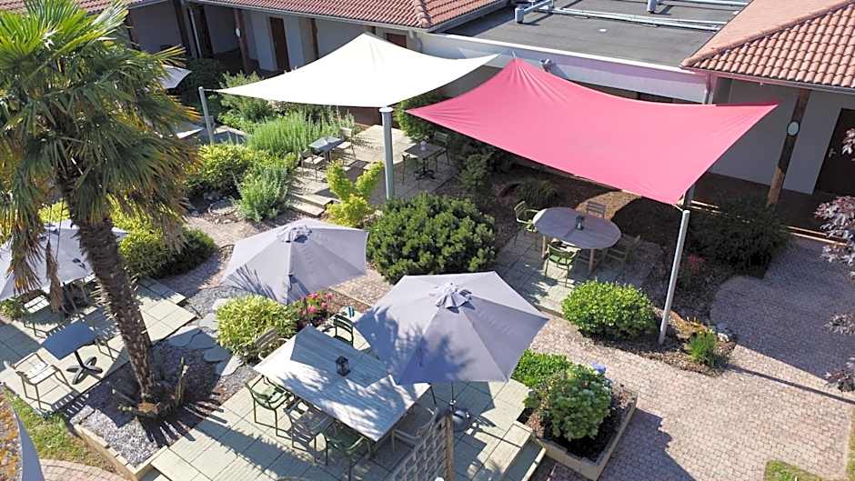 The Originals City, Le Patio Hôtel, Cholet Nord
