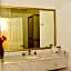 VILLA PARA 8p 6A 2M dentro del HOTEL a un costado del Krystal IXTAPA cuenta con playa y WIFI