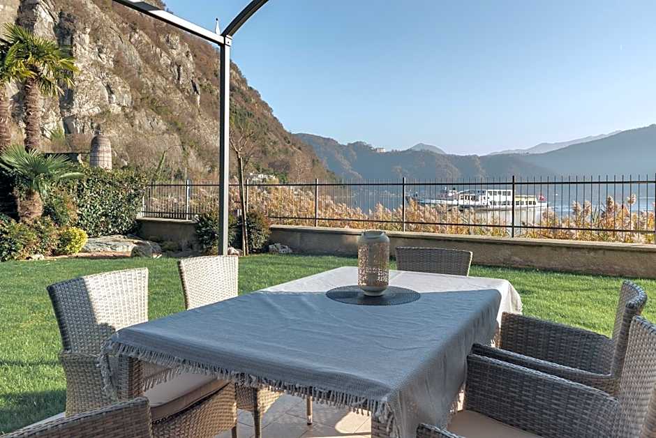 Yachting Residence - Private Dock, Lake Access & SPA