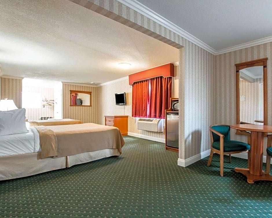 Quality Inn & Suites Anaheim Maingate