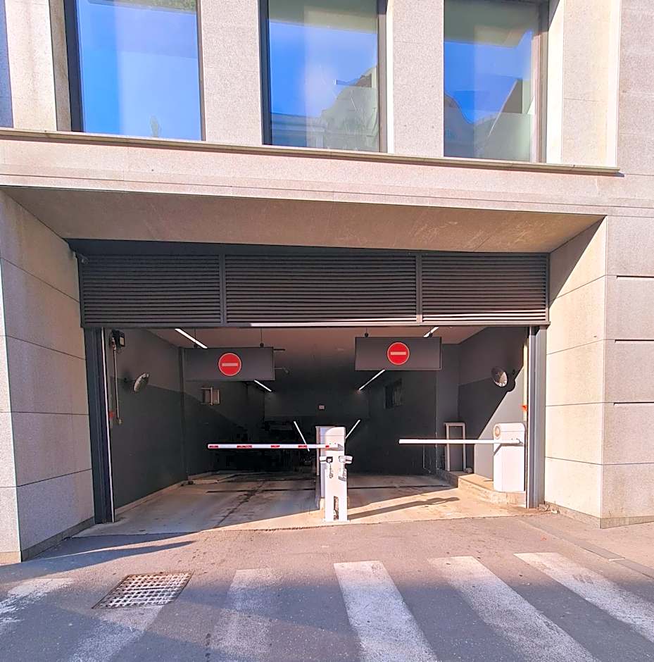 NATALI Luxury suites PARKING