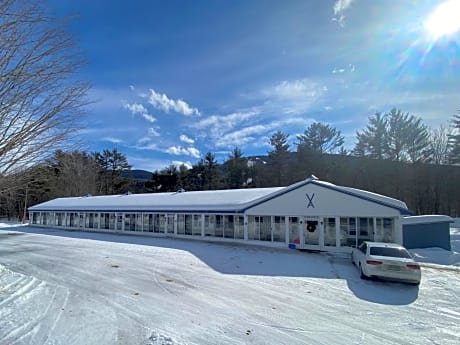 North Colony Motel and Cottages
