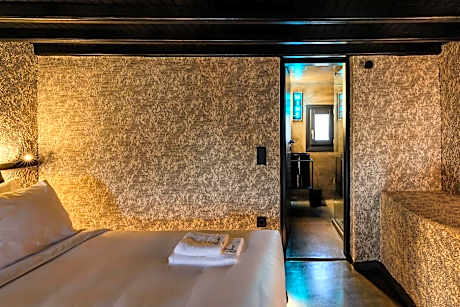 Suite with Balcony