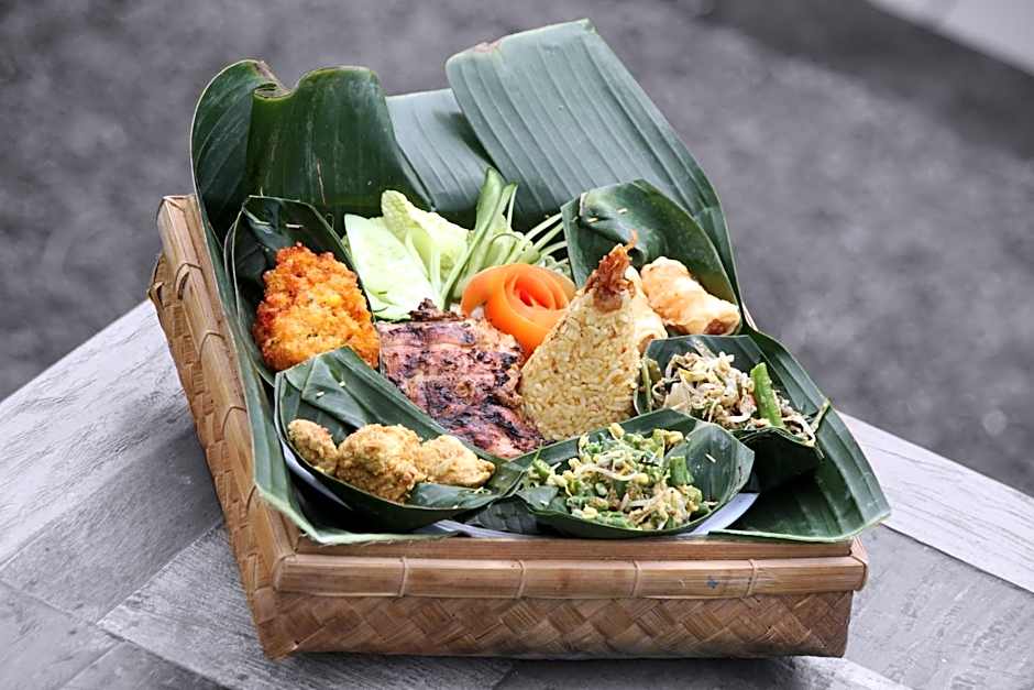 Puri Taman Sari Resort
