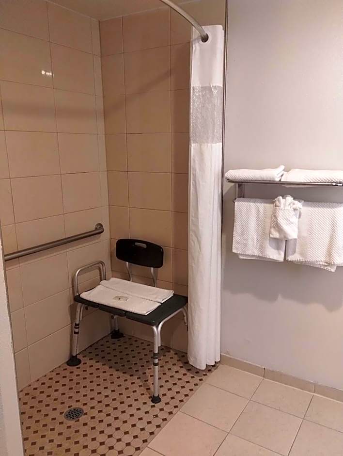 Quality Inn & Suites Wilsonville