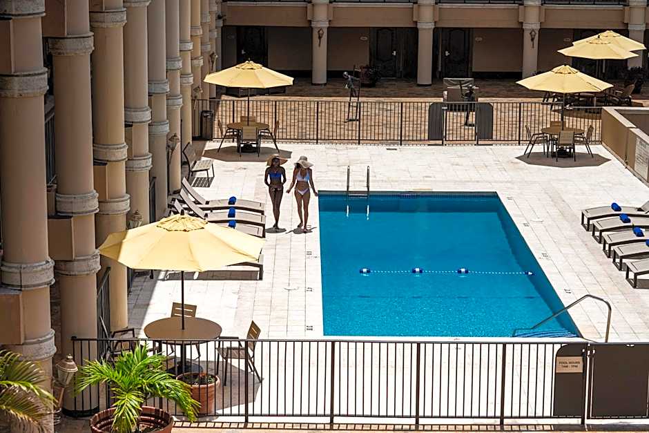 Windward Passage Hotel