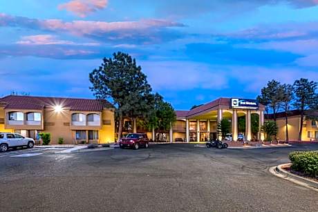 Best Western Airport Albuquerque Innsuites Hotel & Suites