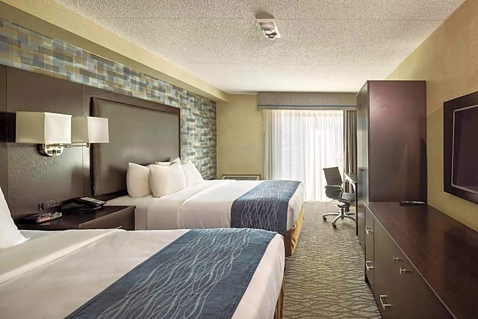 Comfort Inn Montreal Aeroport