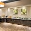 DoubleTree By Hilton Somerset Exec. Meeting Center